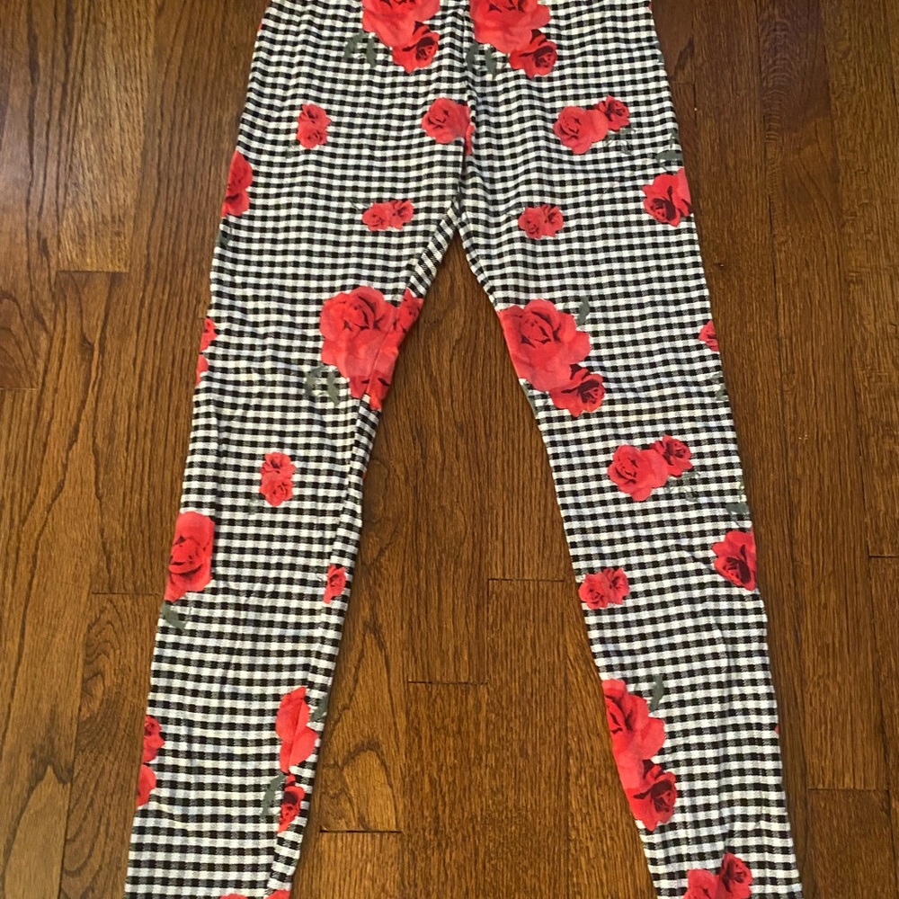 EUC JUSTICE leggings with roses size 16/18